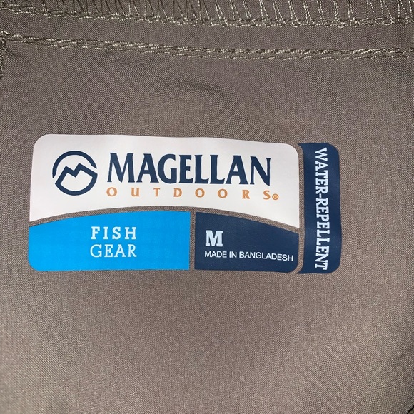 Magellan Mens khaki shorts - Picture 3 of 3